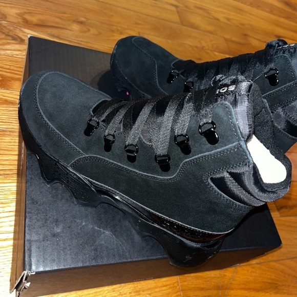 Brand New Black Sorel Suede Kinetic Conquest Boots - Picture 8 of 10